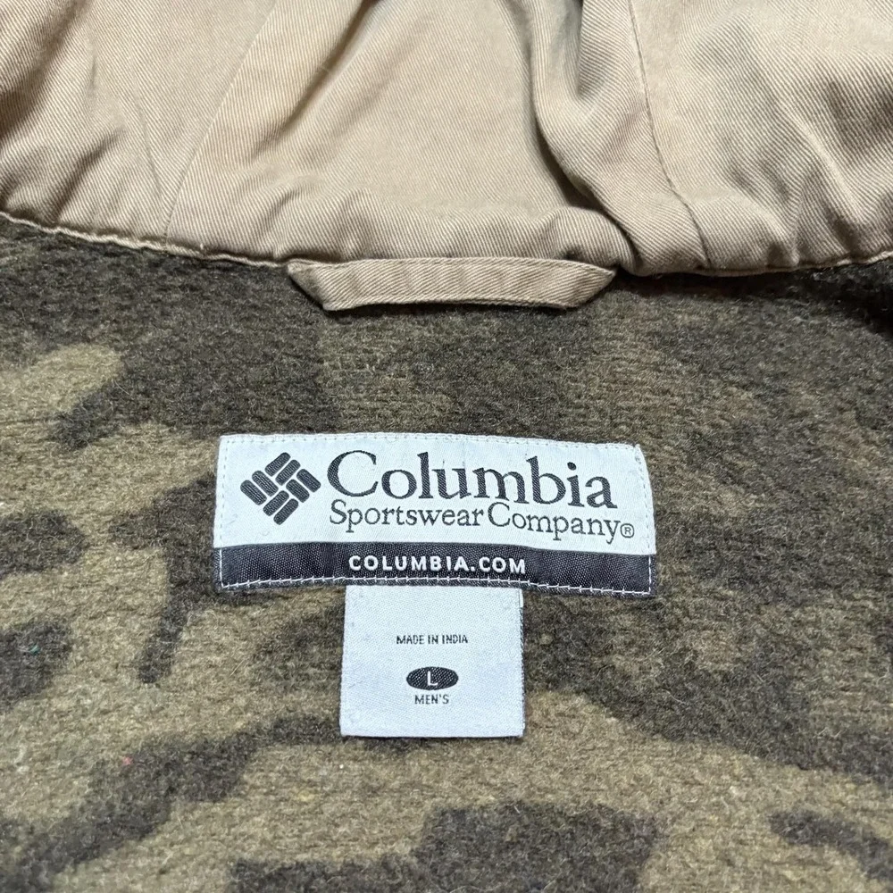 Columbia Men's Camouflage Hooded Field Jacket - Olive Green & Dark Green - Picture 3 of 13
